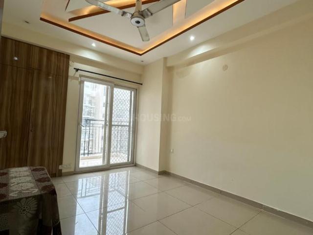 3 BHK Apartment in Sector 137 for rent Noida. The reference number is 21315639