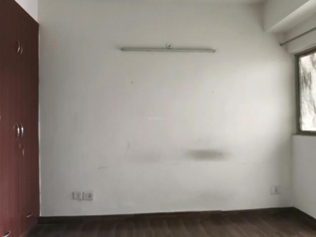 3 BHK Apartment in Sector 137 for resale Noida. The reference number is 20294608