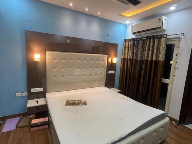 3 BHK Apartment in Sector 137 for resale Noida. The reference number is 20734700