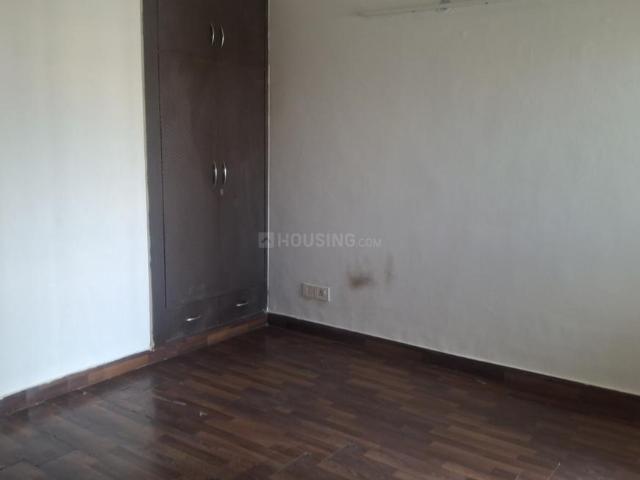 3 BHK Apartment in Sector 137 for resale Noida. The reference number is 21104828
