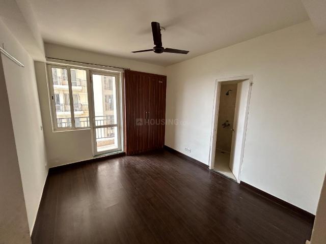 3 BHK Apartment in Sector 134 for rent Noida. The reference number is 18291595