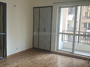 3 BHK Apartment in Sector 134 for rent Noida. The reference number is 19662797