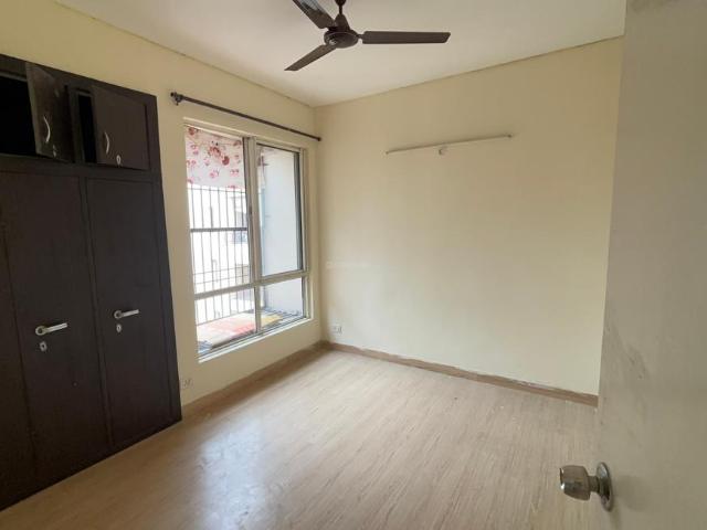 3 BHK Apartment in Sector 134 for rent Noida. The reference number is 20537404