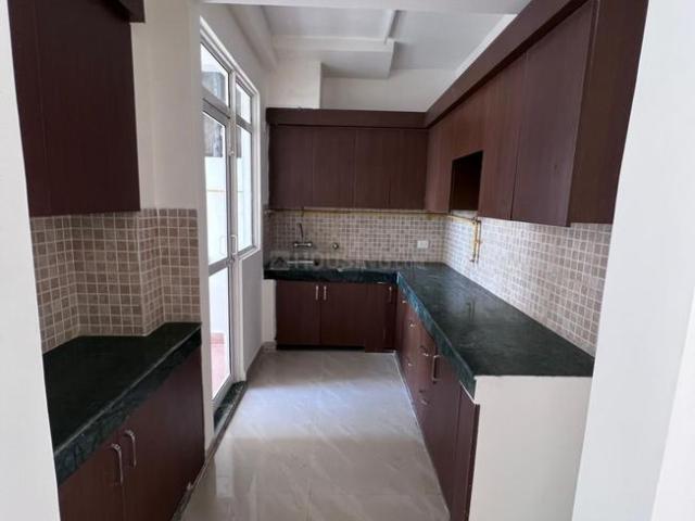 3 BHK Apartment in Sector 134 for rent Noida. The reference number is 21092664