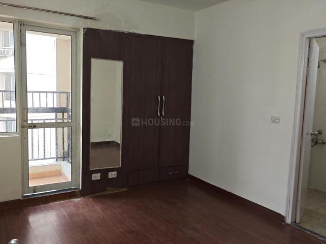 3 BHK Apartment in Sector 134 for resale Noida. The reference number is 20032142
