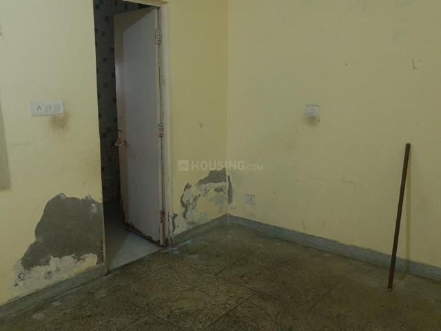 3 BHK Apartment in Sector 13 Dwarka for rent New Delhi. The reference number is 20374557