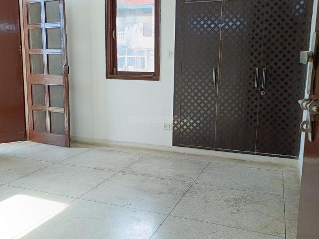 3 BHK Apartment in Sector 13 Dwarka for rent New Delhi. The reference number is 21063892