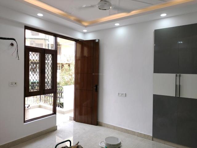 3 BHK Apartment in Sector 13 Dwarka for resale New Delhi. The reference number is 20359135