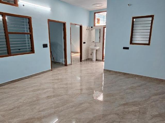 3 BHK Apartment in Sector 13 for rent Gurgaon. The reference number is 21161234