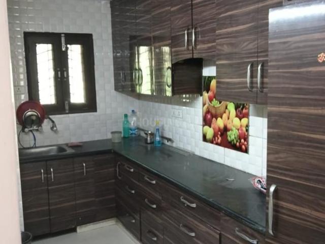 3 BHK Apartment in Sector 13 Rohini for rent New Delhi. The reference number is 20979434