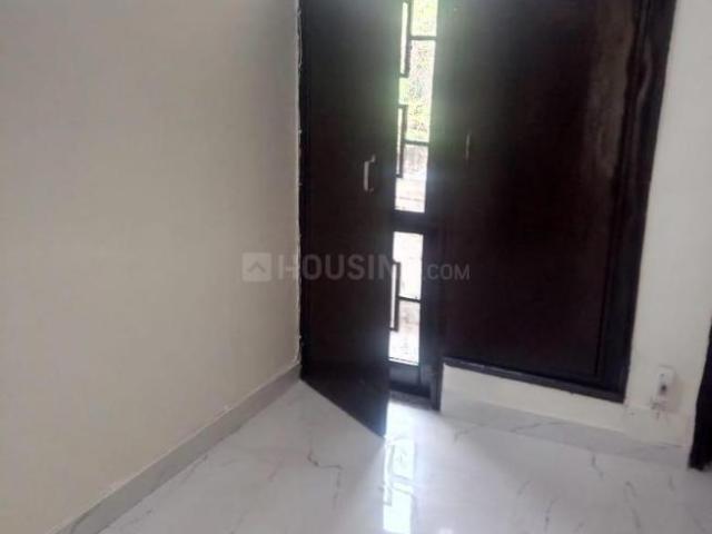 3 BHK Apartment in Sector 13 Rohini for resale New Delhi. The reference number is 18741692