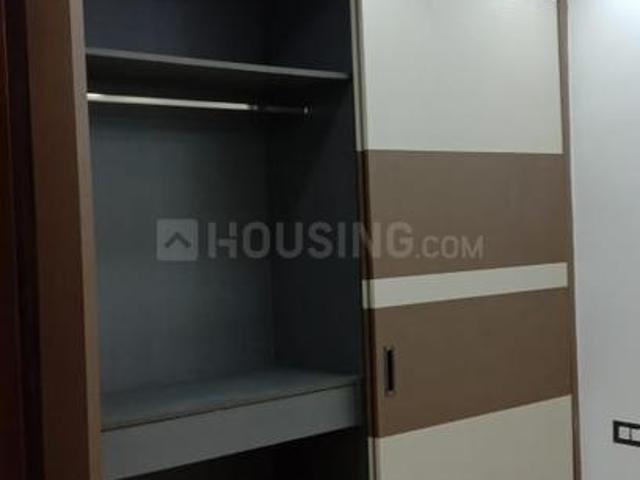 3 BHK Apartment in Sector 13 Rohini for resale New Delhi. The reference number is 18741819