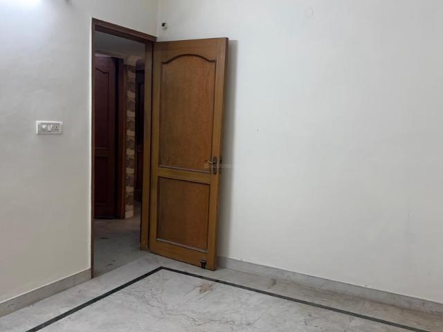 3 BHK Apartment in Sector 13 Rohini for resale New Delhi. The reference number is 19466359