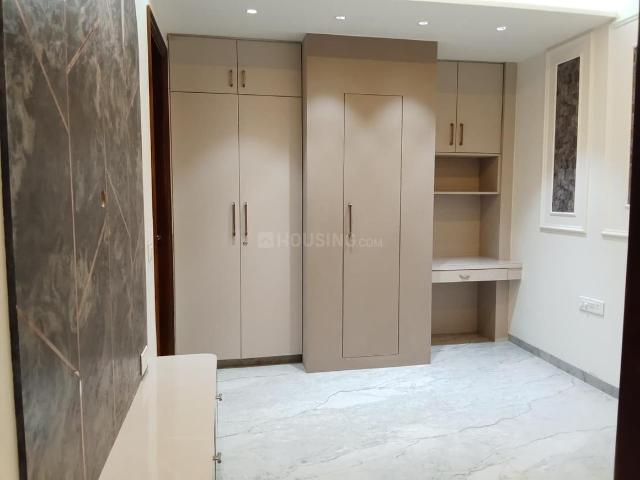 3 BHK Apartment in Sector 13 Rohini for resale New Delhi. The reference number is 21167326