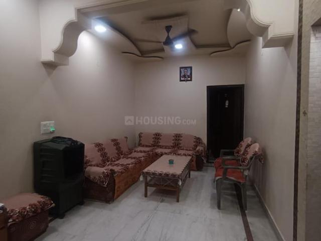 3 BHK Apartment in Sector 13 Rohini for resale New Delhi. The reference number is 21330222