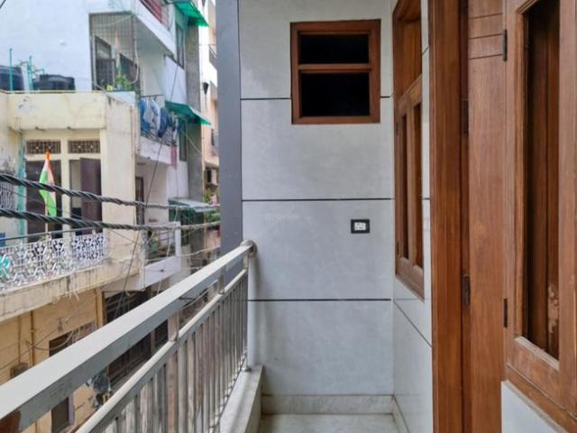 3 BHK Apartment in Sector 1 Dwarka for resale New Delhi. The reference number is 21328200