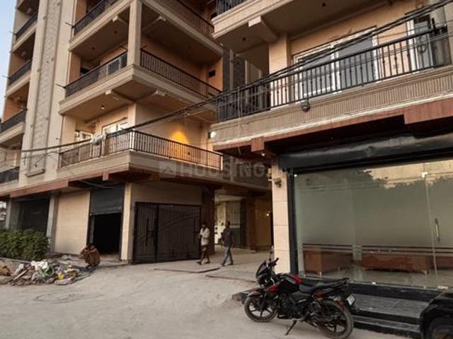 3 BHK Apartment in Sector 24 Dwarka for resale New Delhi. The reference number is 21342243