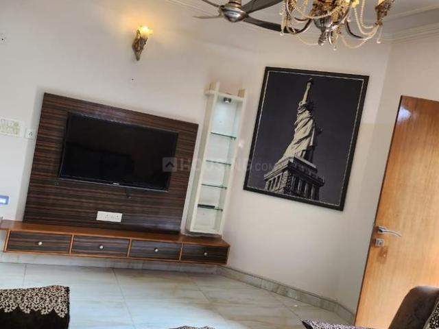 3 BHK Apartment in Sector 25 for rent Noida. The reference number is 20376263