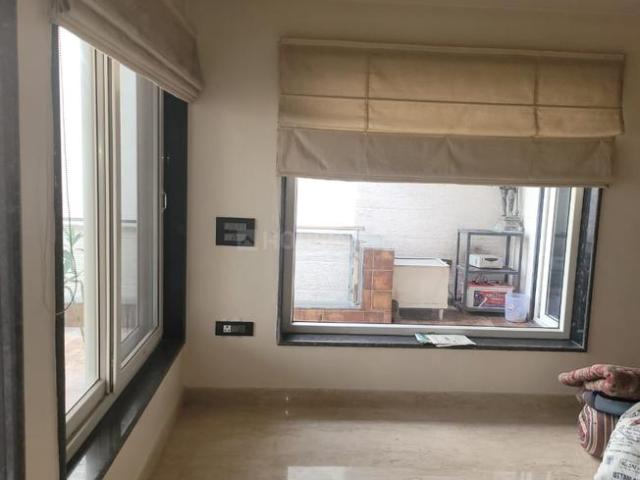 3 BHK Apartment in Sector 27 for rent Noida. The reference number is 21184673