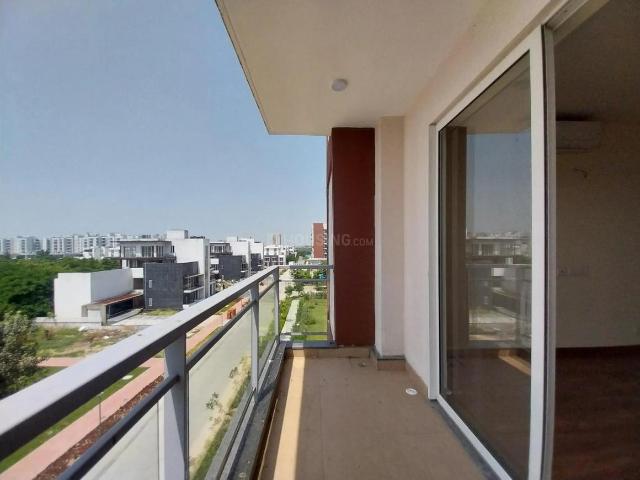 3 BHK Apartment in Sector 27 for resale Noida. The reference number is 21221129