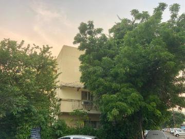 3 BHK Apartment in Sector 21 for resale Noida. The reference number is 18236033
