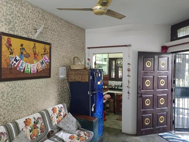 3 BHK Apartment in Sector 21D for resale Faridabad. The reference number is 9187111