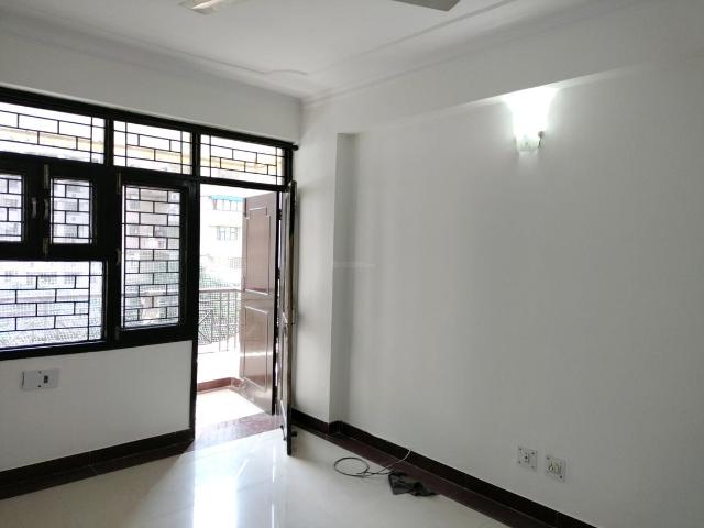 3 BHK Apartment in Sector 22 Dwarka for rent New Delhi. The reference number is 17559992