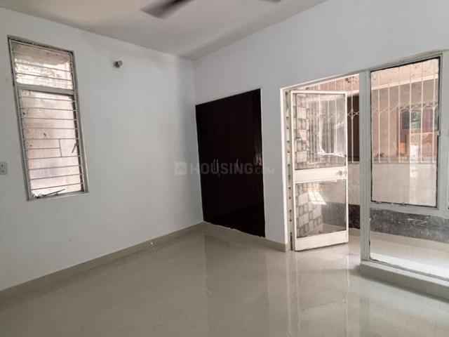 3 BHK Apartment in Sector 22 Dwarka for rent New Delhi. The reference number is 20811172