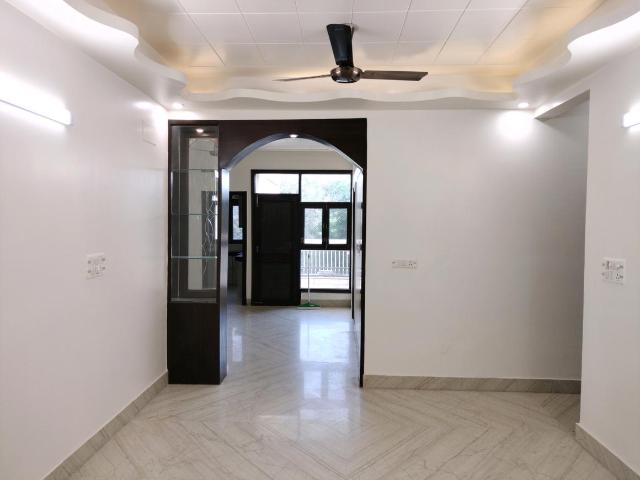3 BHK Apartment in Sector 22 Dwarka for resale New Delhi. The reference number is 20509753