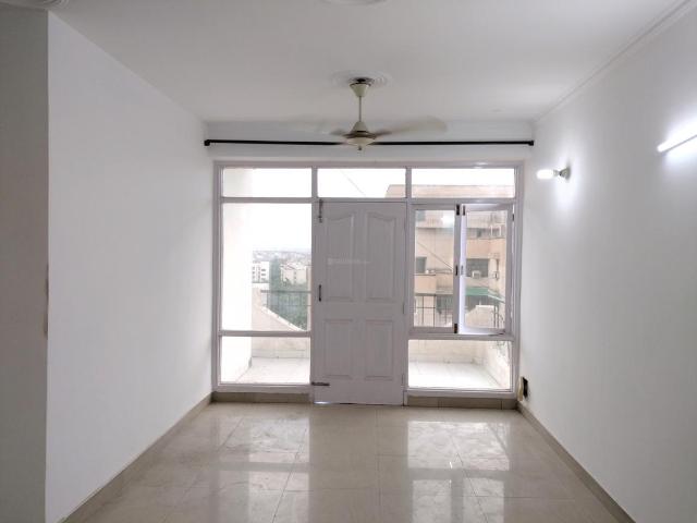 3 BHK Apartment in Sector 22 Dwarka for resale New Delhi. The reference number is 21106812