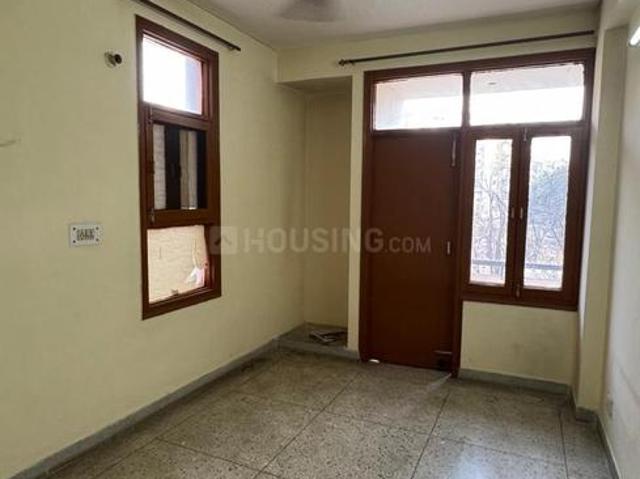 3 BHK Apartment in Sector 23 Dwarka for rent New Delhi. The reference number is 18979532