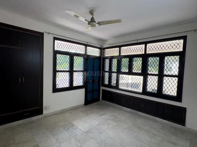 3 BHK Apartment in Sector 23 Dwarka for rent New Delhi. The reference number is 20411632