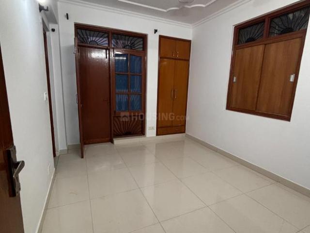 3 BHK Apartment in Sector 23 Dwarka for rent New Delhi. The reference number is 20610007