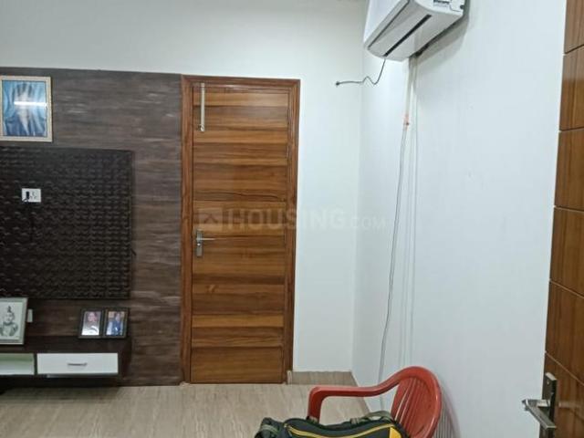 3 BHK Apartment in Sector 23 Dwarka for rent New Delhi. The reference number is 20359244