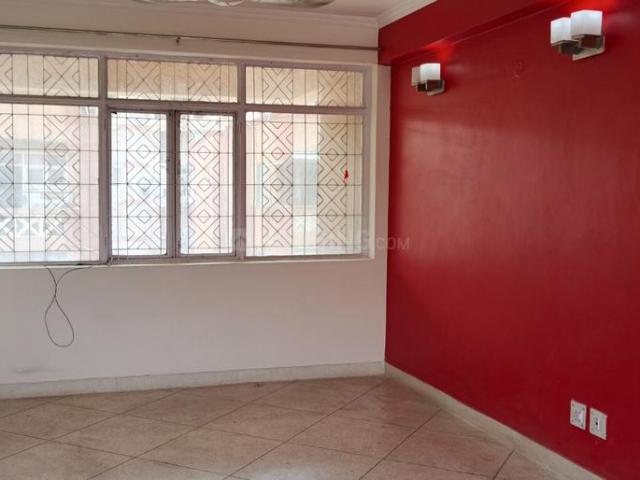 3 BHK Apartment in Sector 23 Dwarka for resale New Delhi. The reference number is 10776032