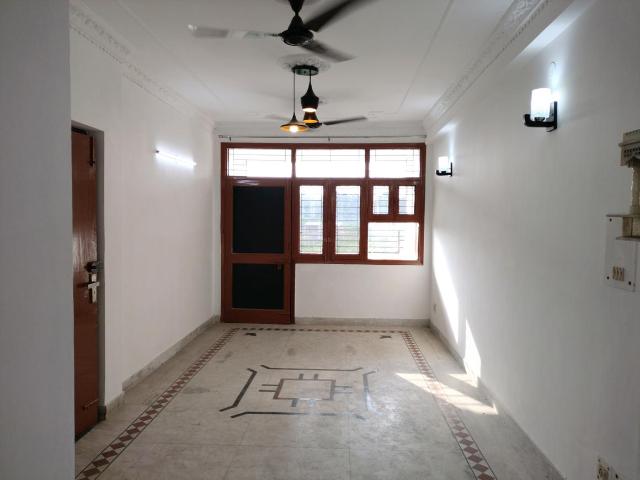 3 BHK Apartment in Sector 23 Dwarka for resale New Delhi. The reference number is 20224655