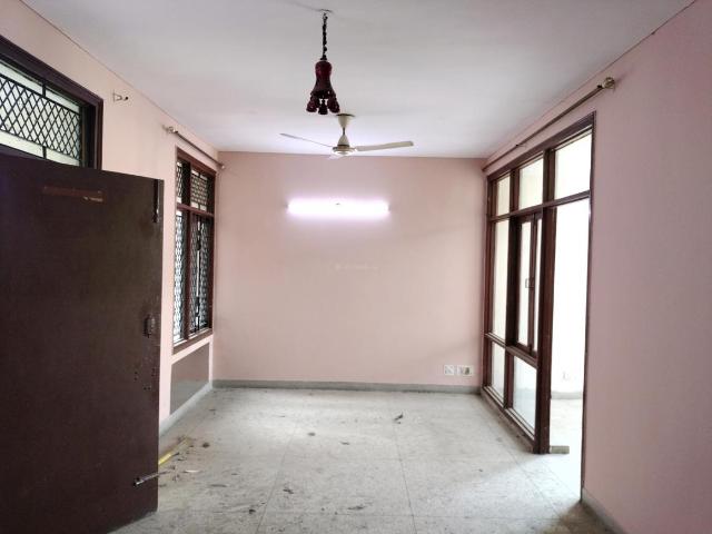3 BHK Apartment in Sector 23 Dwarka for resale New Delhi. The reference number is 20506580