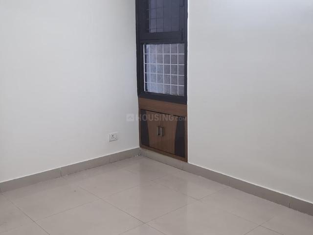 3 BHK Apartment in Sector 2 Dwarka for rent New Delhi. The reference number is 19764999