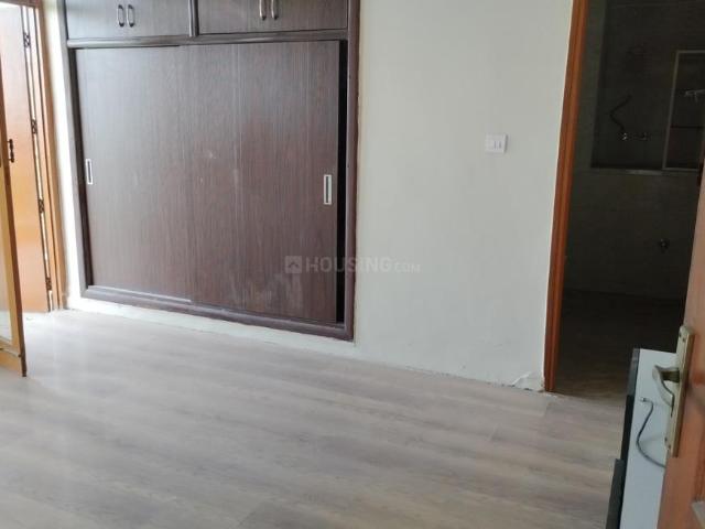 3 BHK Apartment in Sector 2 Dwarka for rent New Delhi. The reference number is 20725707