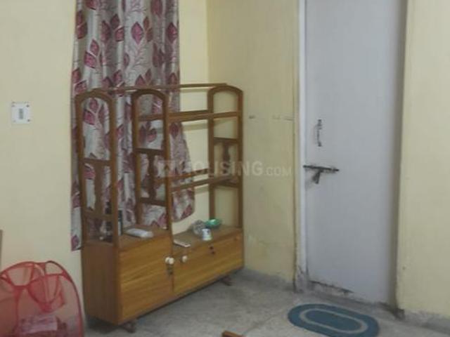 3 BHK Apartment in Sector 34 for rent Noida. The reference number is 20257806
