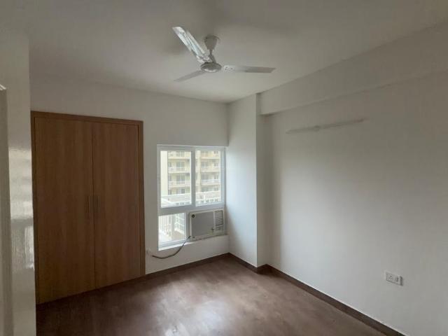3 BHK Apartment in Sector 36 for rent Sohna. The reference number is 21364148