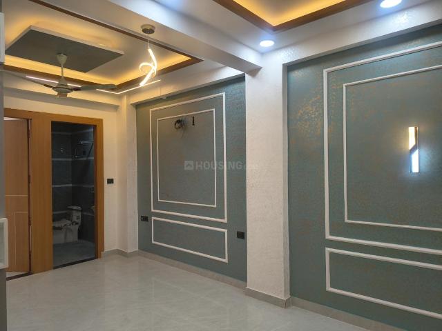 3 BHK Apartment in Sector 37 for resale Noida. The reference number is 21137774