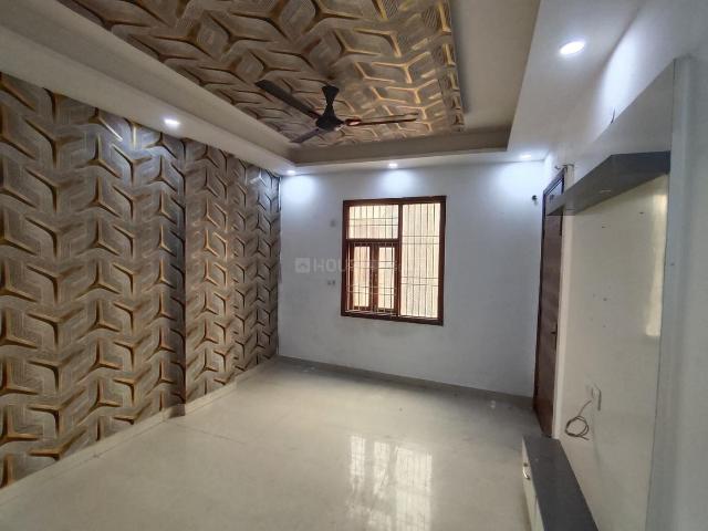 3 BHK Apartment in Sector 37 Rohini for rent New Delhi. The reference number is 21333950