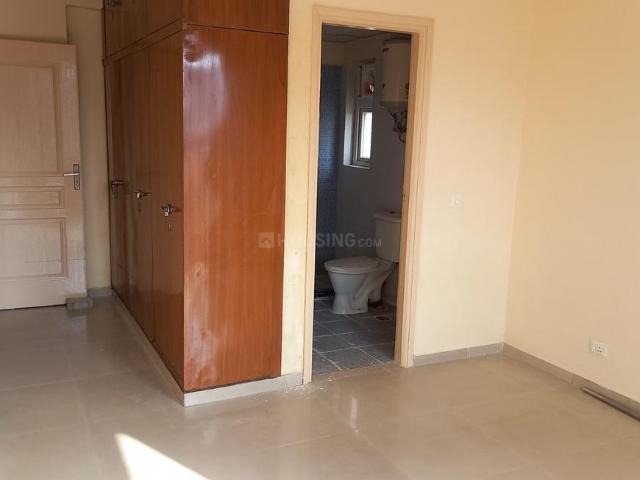 3 BHK Apartment in Sector 37C for rent Gurgaon. The reference number is 21211075