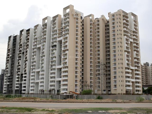 3 BHK Apartment in Sector 37D for resale Gurgaon. The reference number is 20753063
