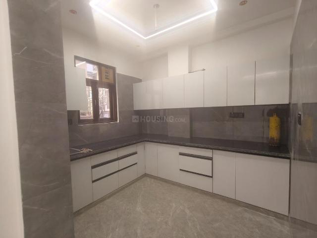 3 BHK Apartment in Sector 30 for resale Gurgaon. The reference number is 19281739