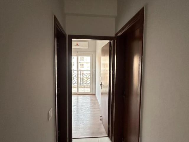 3 BHK Apartment in Sector 33 for rent Sohna. The reference number is 20601719