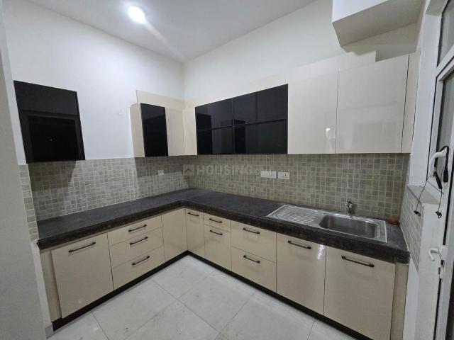3 BHK Apartment in Sector 33 for rent Sohna. The reference number is 20711755
