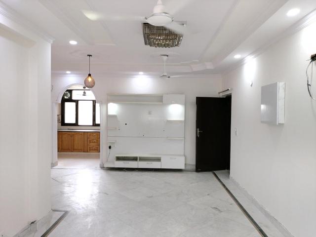 3 BHK Apartment in Sector 3 Dwarka for resale New Delhi. The reference number is 19924501