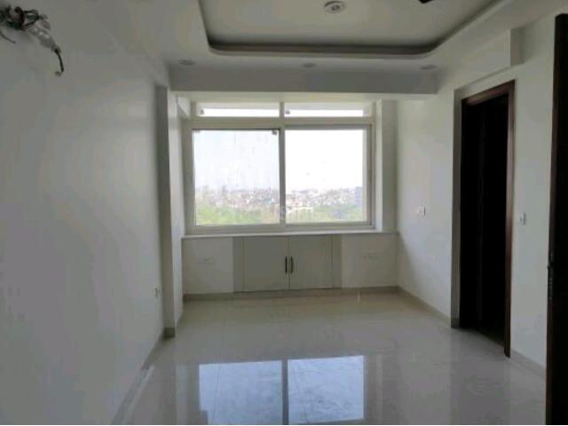 3 BHK Apartment in Sector 3 Dwarka for resale New Delhi. The reference number is 20796122